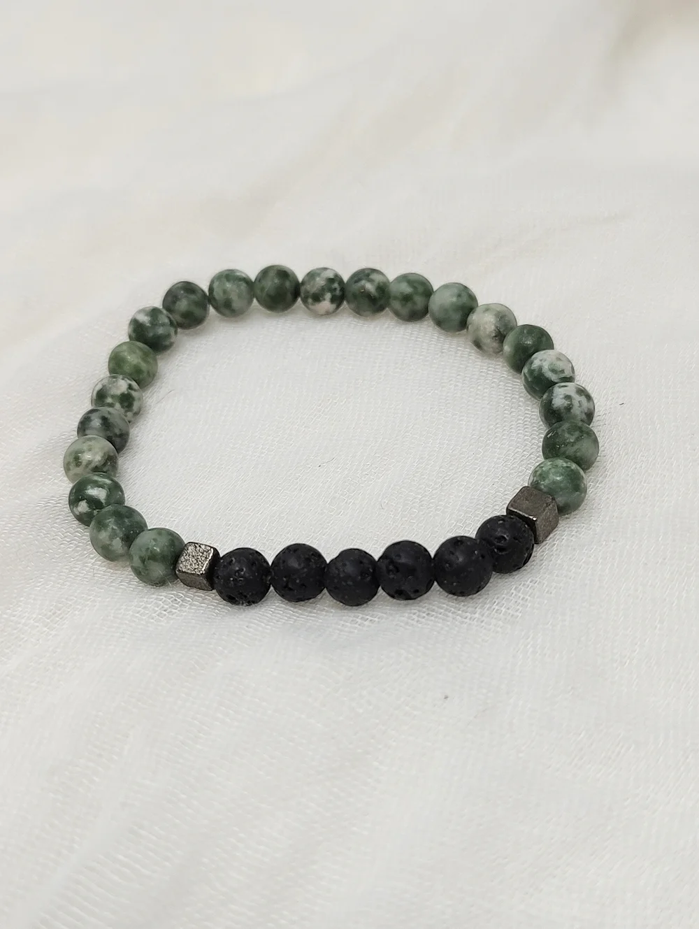 Green and Black Beaded Stretch Bracelet